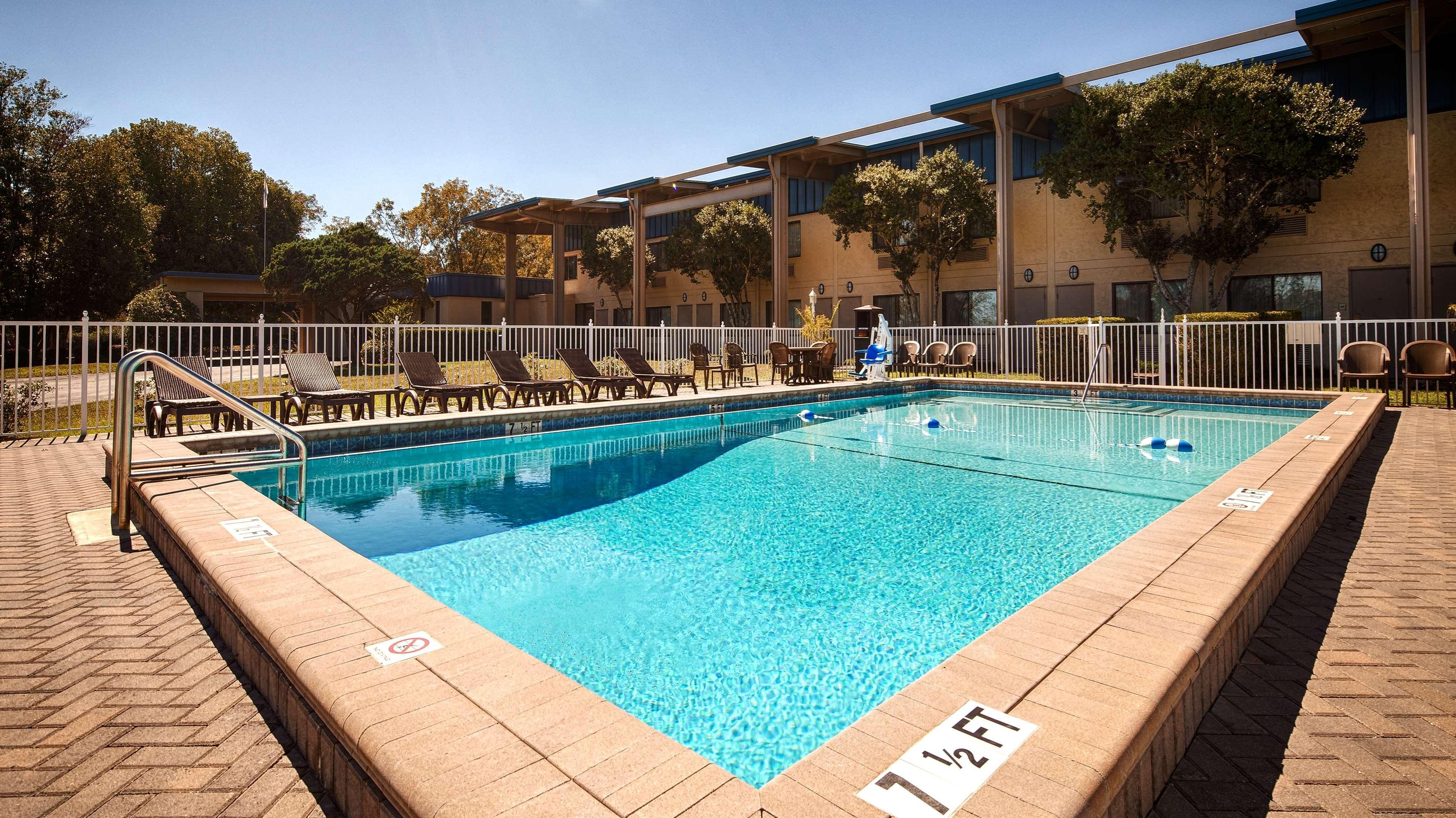Best Western Crossroads Inn DeFuniak Springs Dış mekan fotoğraf